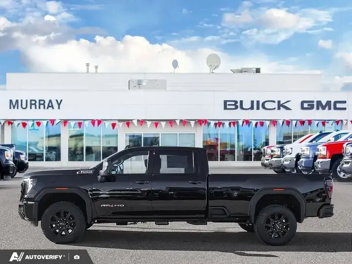 GMC Sierra 3500Hd 2026 photo 3