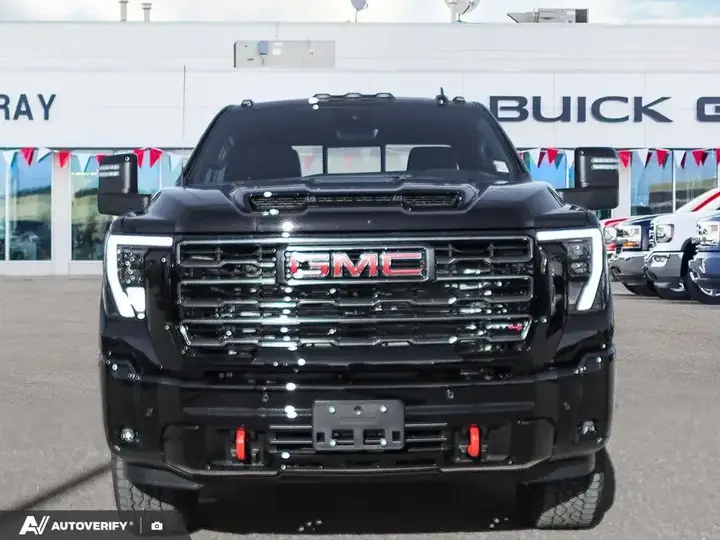 GMC Sierra 3500Hd 2026 photo 2
