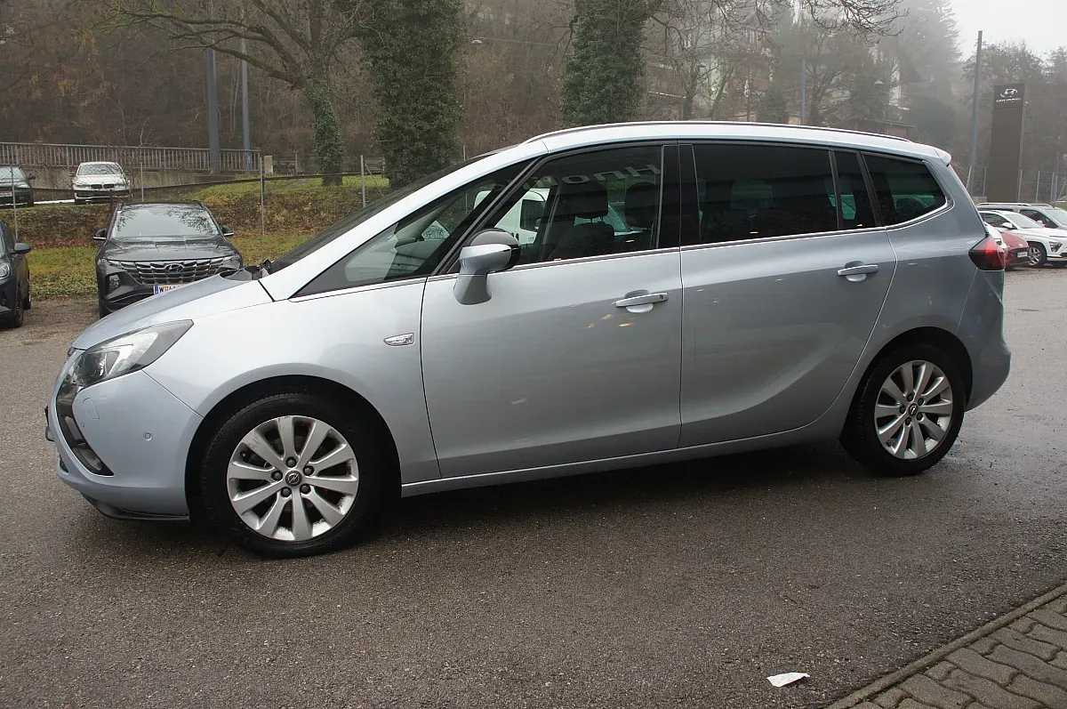 Opel Zafira 2015 photo 3
