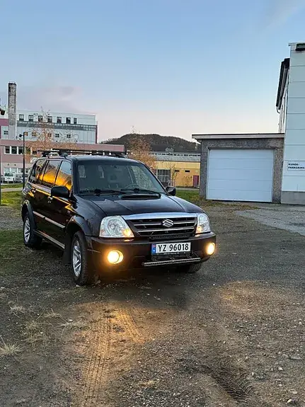 Suzuki Xl7