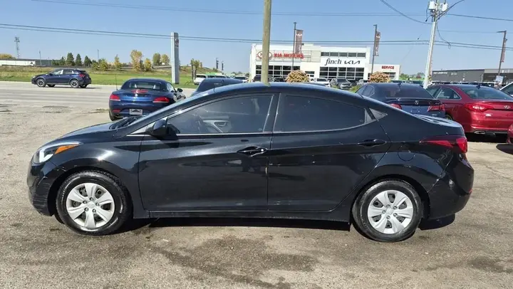 Hyundai Elantra 2015 photo 2