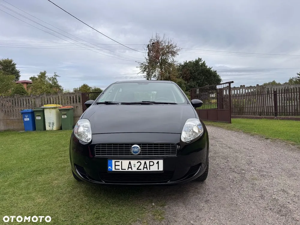 Fiat Grande Punto 2007 photo 2