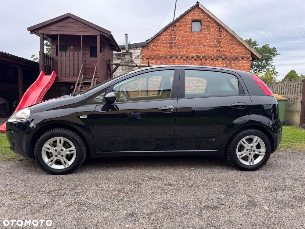Fiat Grande Punto 2007 photo 3