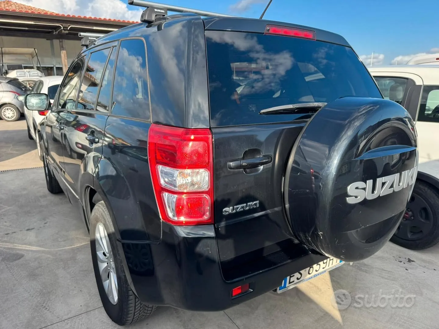 Suzuki Grand Vitara 2011 photo 2
