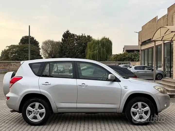 Toyota Rav4 2006 photo 4