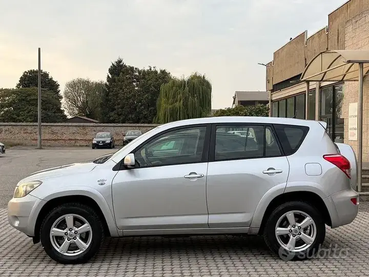 Toyota Rav4 2006 photo 5