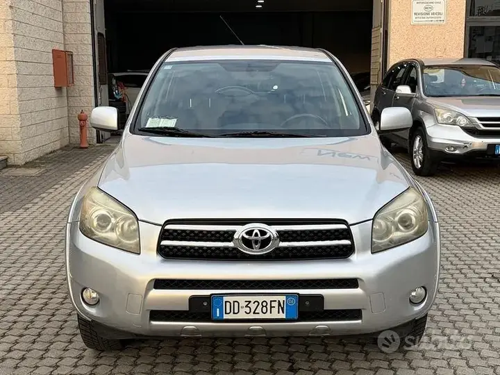 Toyota Rav4 2006 photo 2