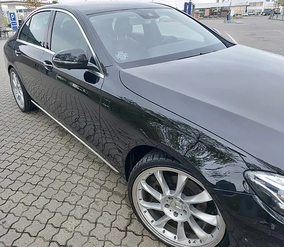 Mercedes-Benz E220 D 2017 photo 4