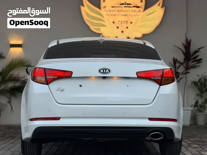 Kia Optima 2012 photo 2
