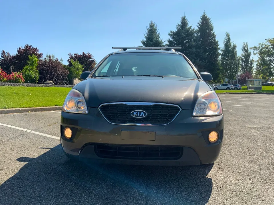 Kia Rondo 2012 photo 5