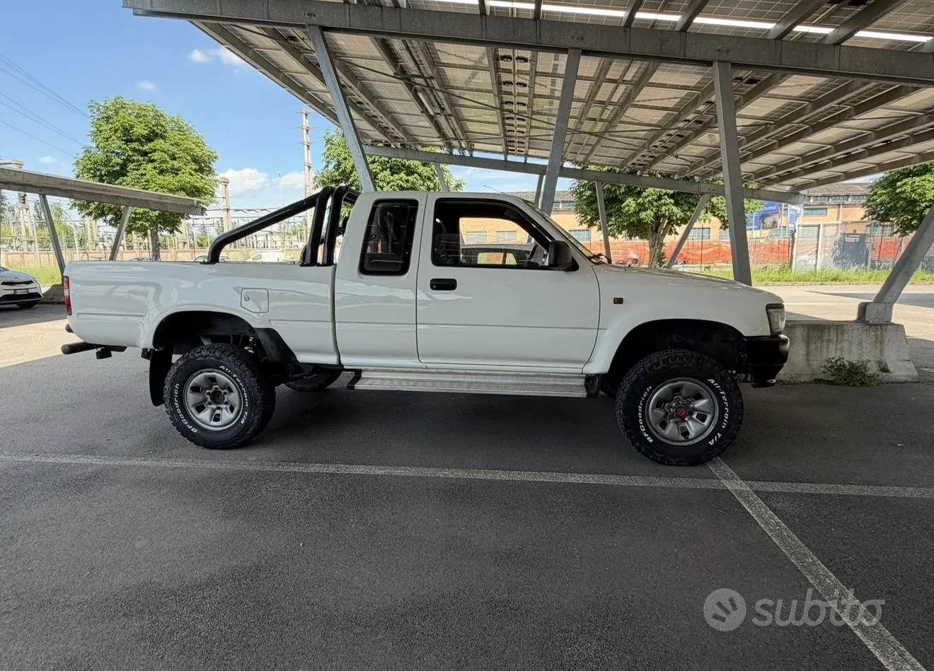 Toyota Hilux 1993 photo 4