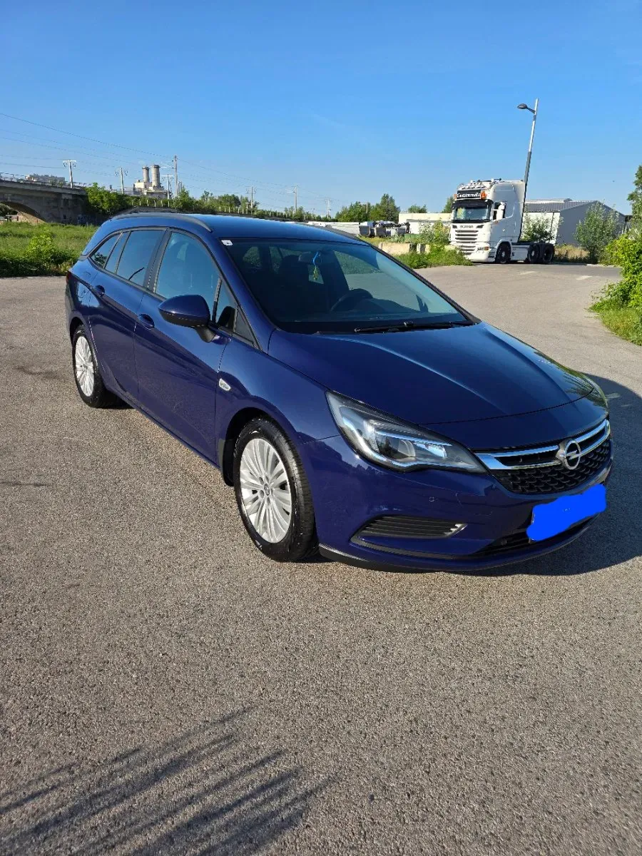 Opel Astra 2016 photo 2