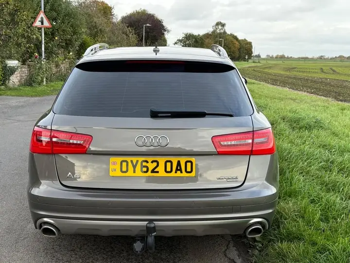 Audi A6 Allroad 2012 photo 5