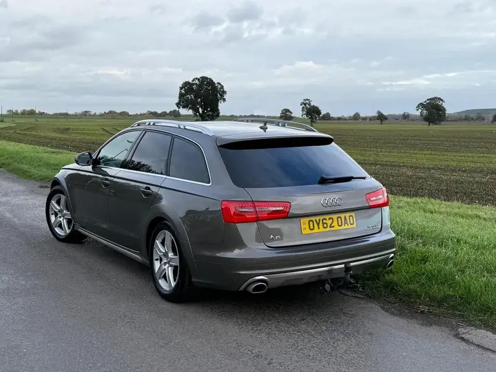 Audi A6 Allroad 2012 photo 3