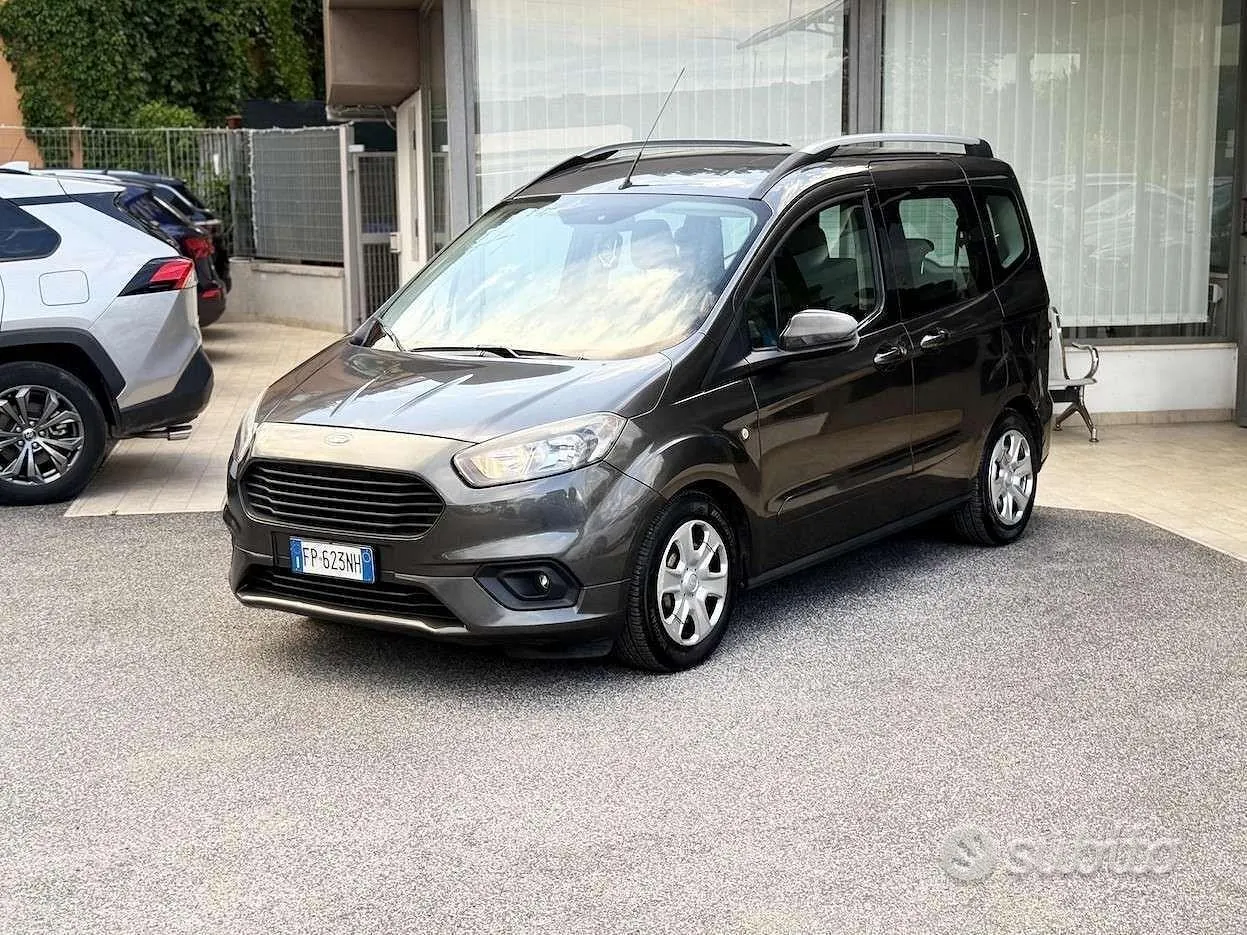 Ford Tourneo Courier 2018 photo 3