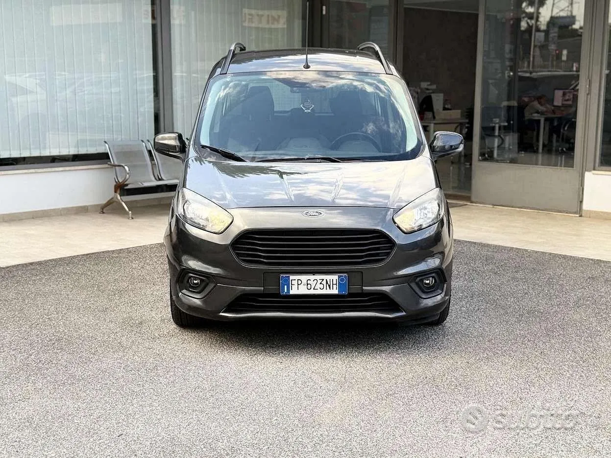 Ford Tourneo Courier 2018 photo 2
