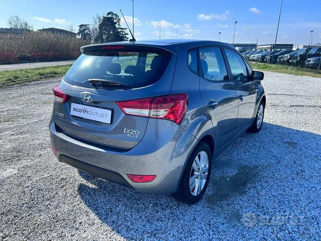 Hyundai Ix20 2015 photo 4