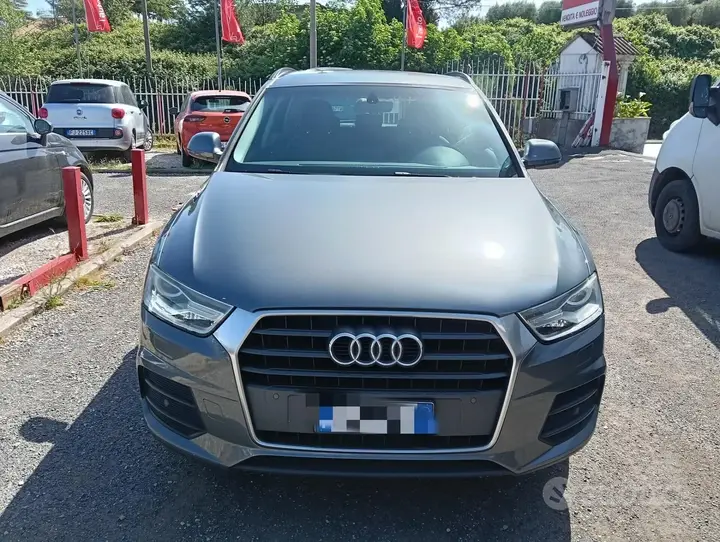 Audi Q3 2018 photo 2