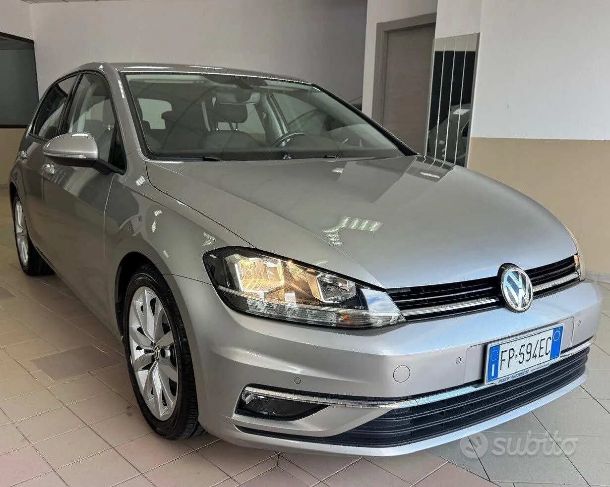 Volkswagen Golf 2018 photo 2