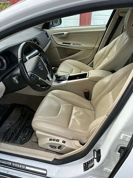 Volvo S60 2012 photo 5