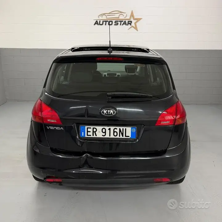 Kia Venga 2013 photo 3