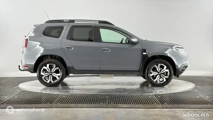 Dacia Duster 2023 photo 4