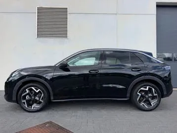 Volkswagen T-Roc 2026 photo 2