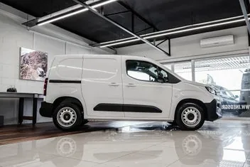 Peugeot Partner 2026 photo 4
