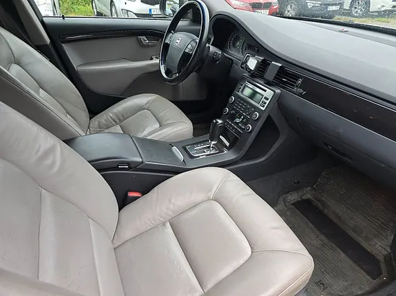 Volvo V70 2008 photo 5