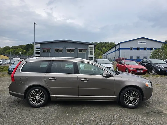Volvo V70 2008 photo 3