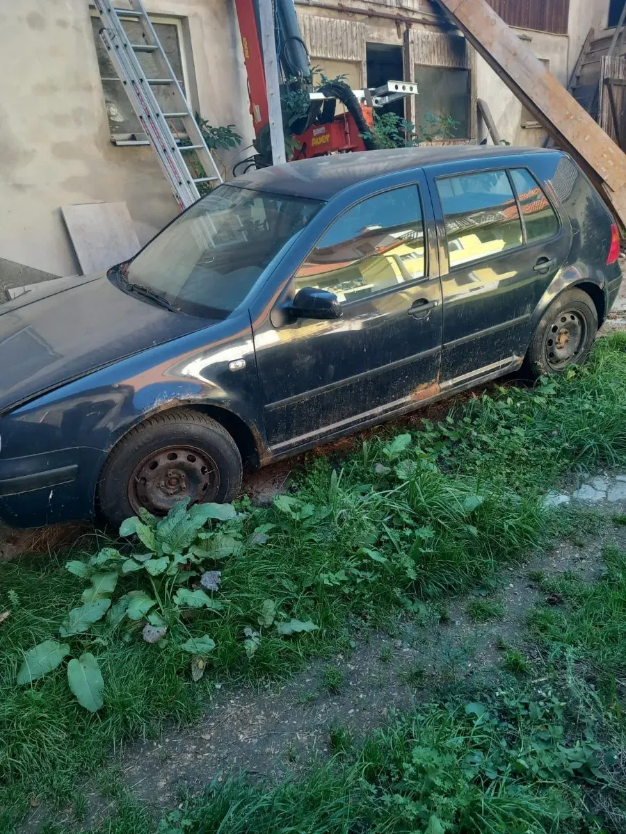 Volkswagen Golf 2000 photo 2