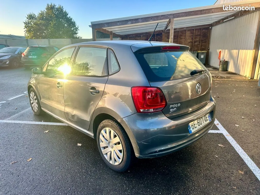 Volkswagen Polo 2010 photo 3