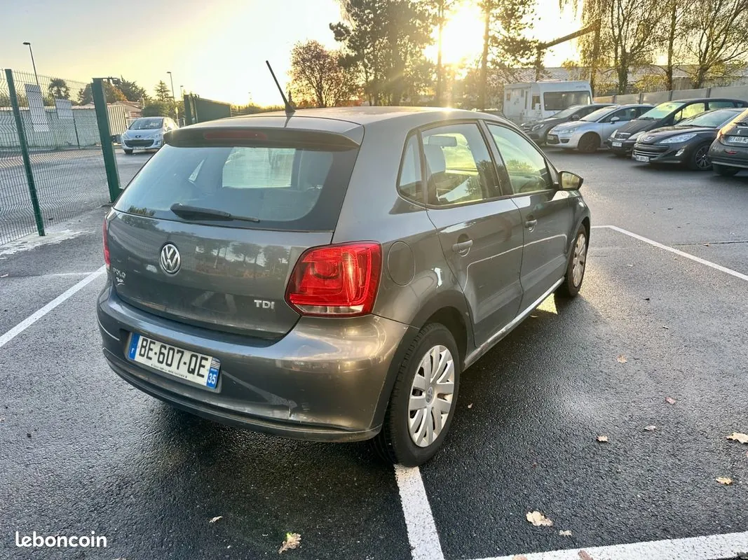 Volkswagen Polo 2010 photo 5