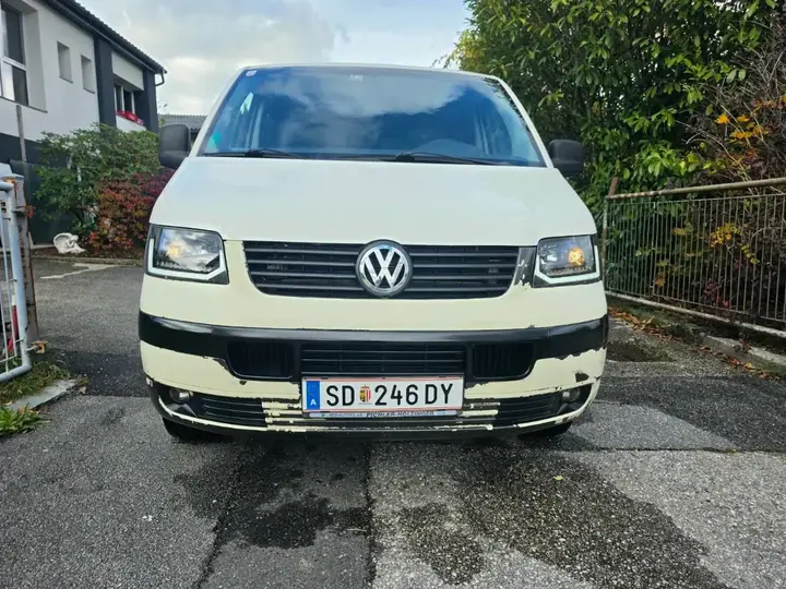 Volkswagen T5 2007 photo 2