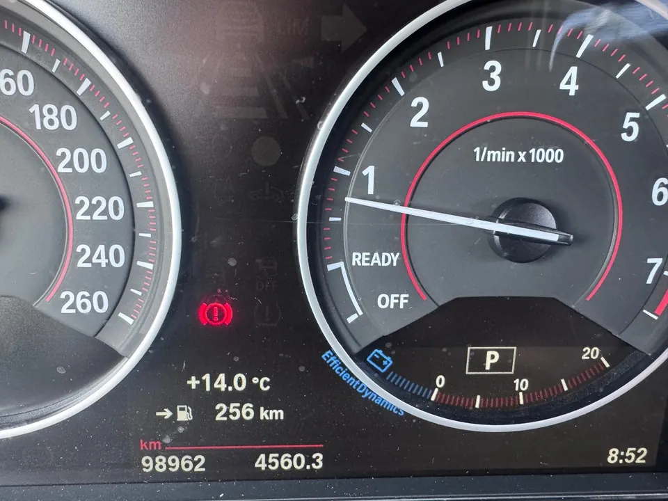 BMW 3Series 2017 photo 5