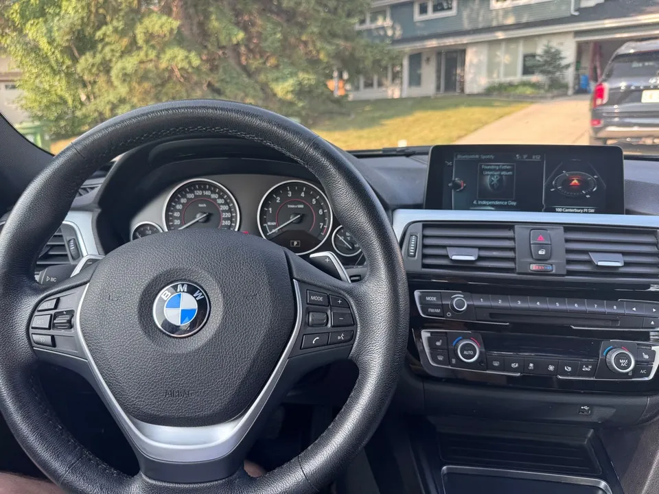 BMW 3Series 2017 photo 2