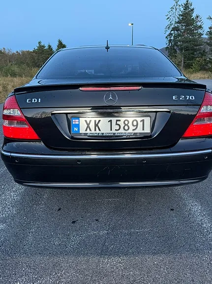 Mercedes-Benz E-Class 2004 photo 4