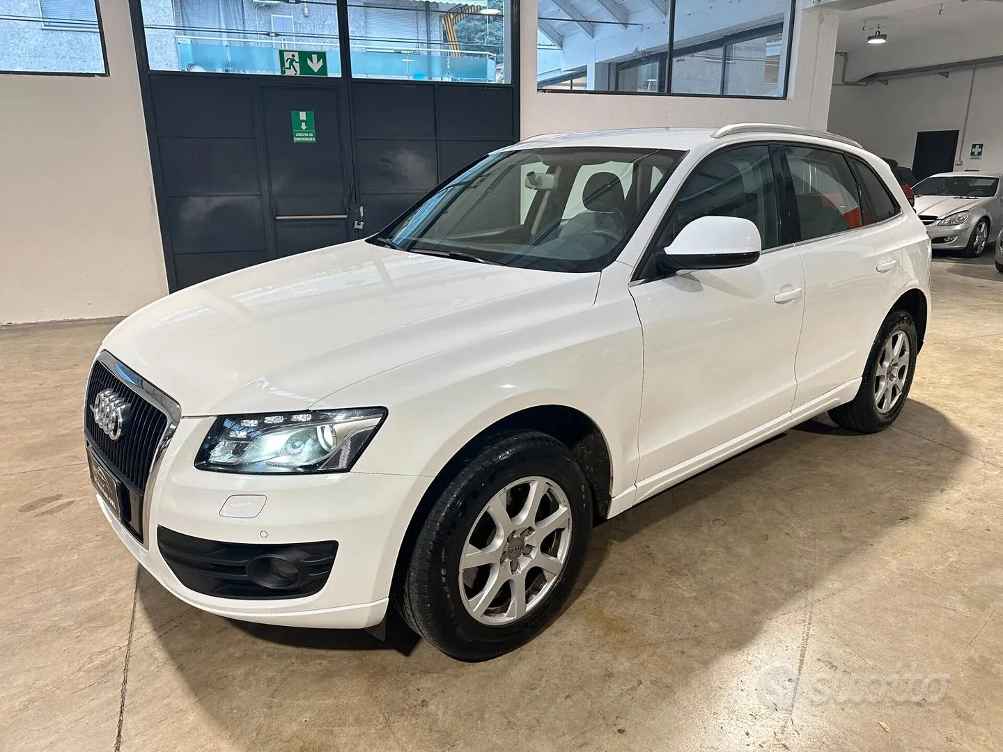 Audi Q5 2010 photo 3