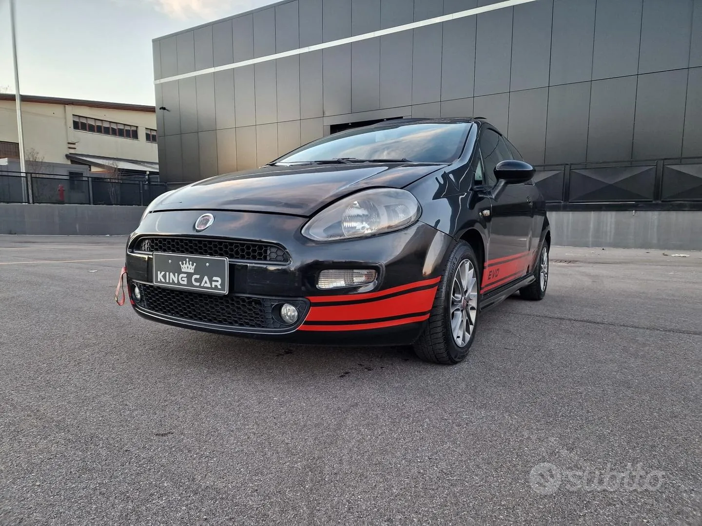 Fiat Punto 2012 photo 3
