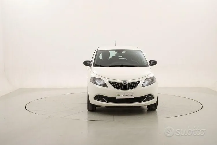 Lancia Ypsilon 2023 photo 2