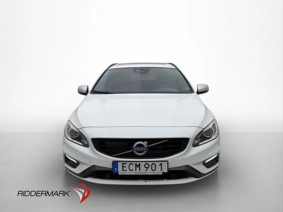 Volvo V60 2016 photo 2