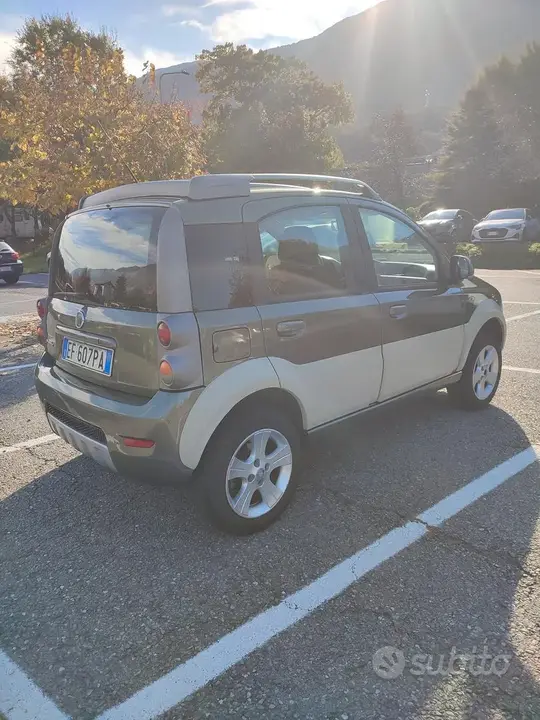 Fiat Panda Cross 2011 photo 4