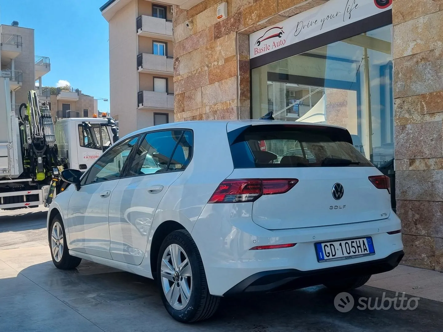 Volkswagen Golf 2021 photo 2