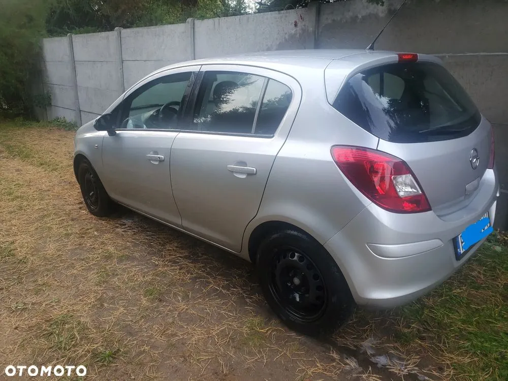 Opel Corsa 2012 photo 4