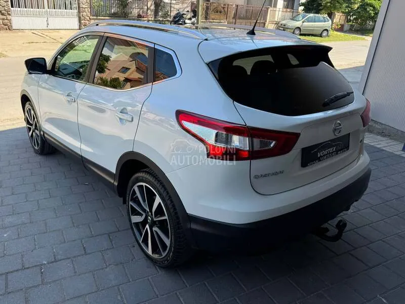 Nissan Qashqai 2015 photo 5