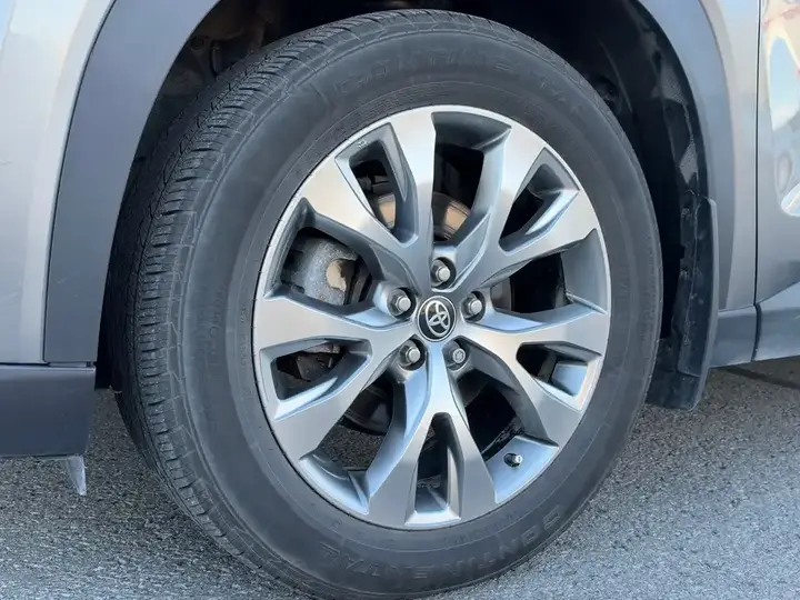 Toyota Grand Highlander 2025 photo 2