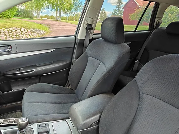 Subaru Outback 2010 photo 5