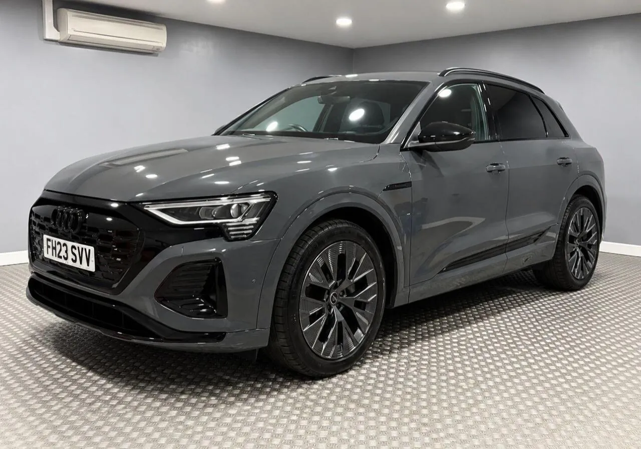 Audi Q8 E-Tron 2023 photo 2