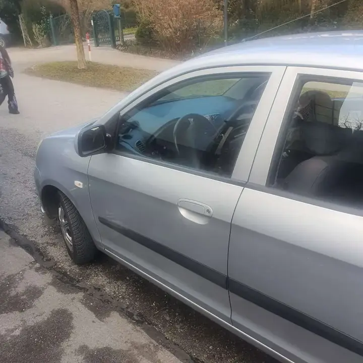 Kia Picanto 2007 photo 2