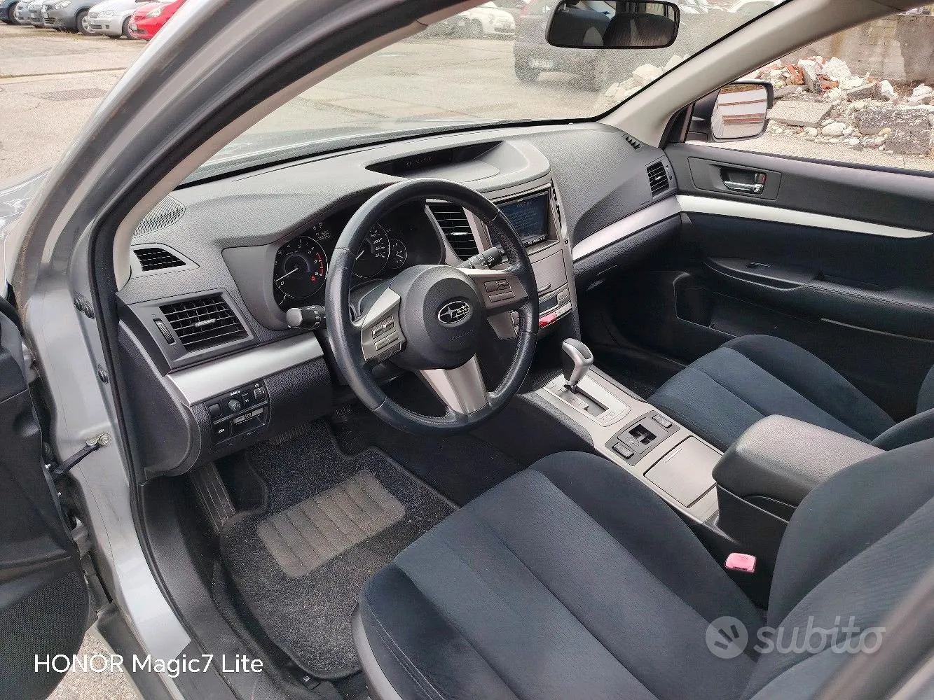Subaru Outback 2010 photo 5